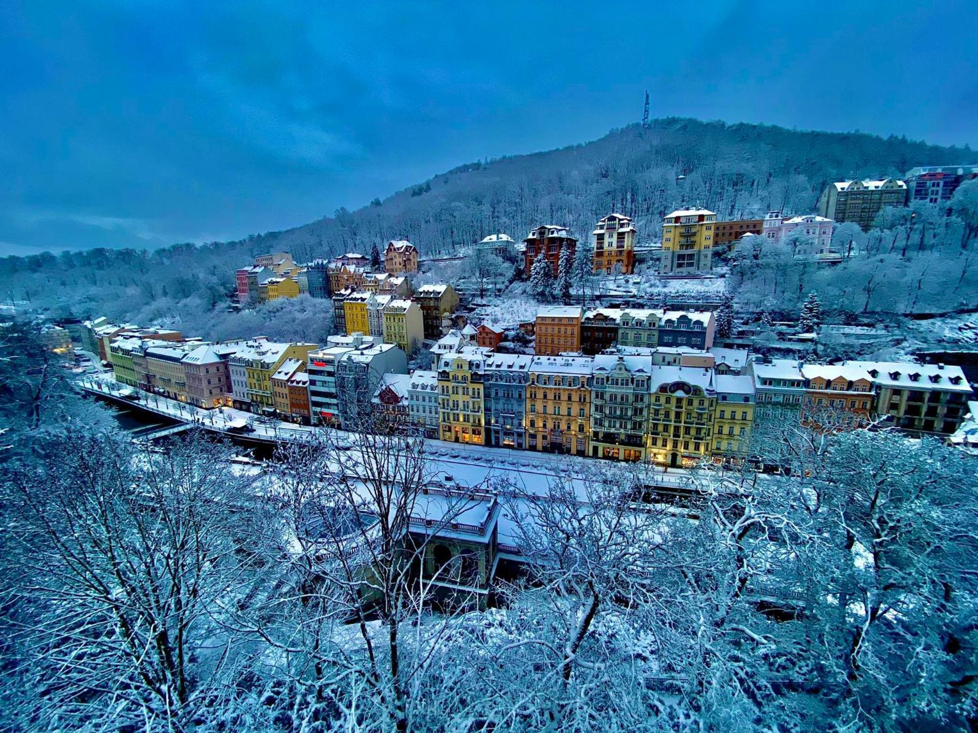 Hotel Ontario Karlsbad Exteriör bild